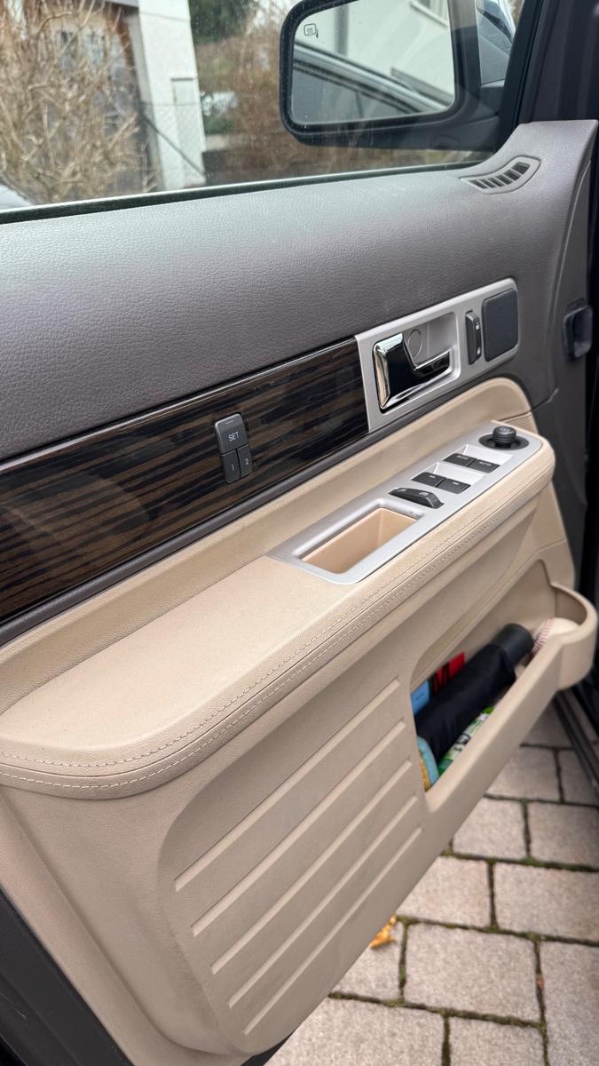 Ford Edge / Lincoln MKX
