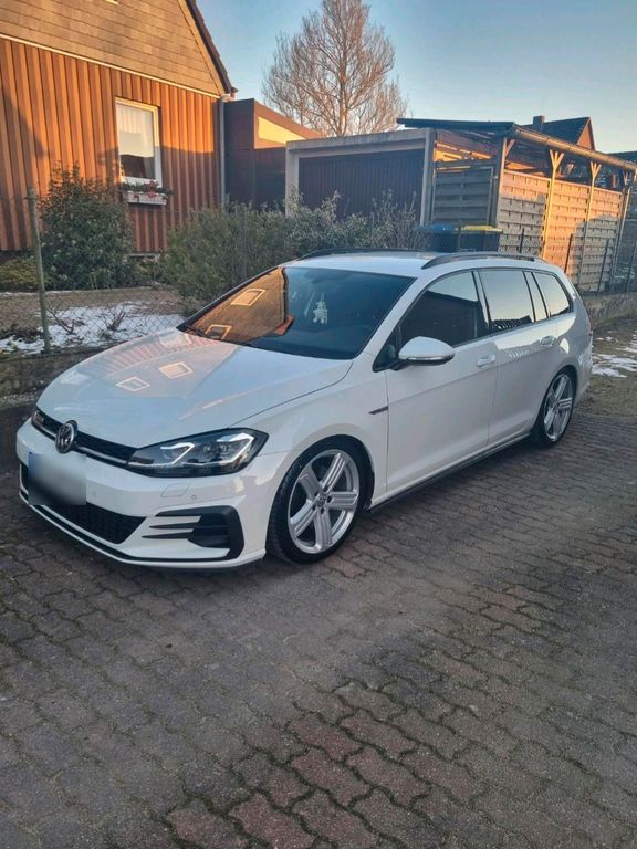 Image of Volkswagen Golf
