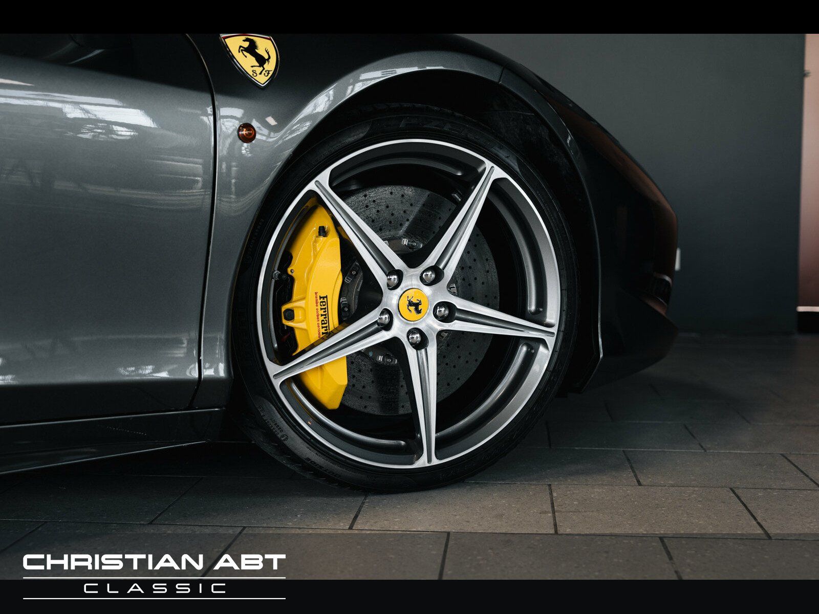 Fahrzeugabbildung Ferrari 458 Spider Lift Daytona Carbon Power15