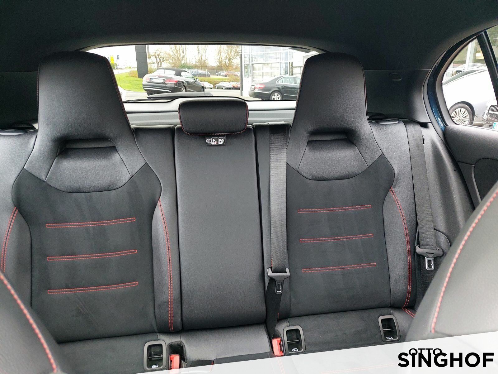 Fahrzeugabbildung Mercedes-Benz A 250 4matic AMG Pano+Night+LED+Rü Kam+Ambiente+