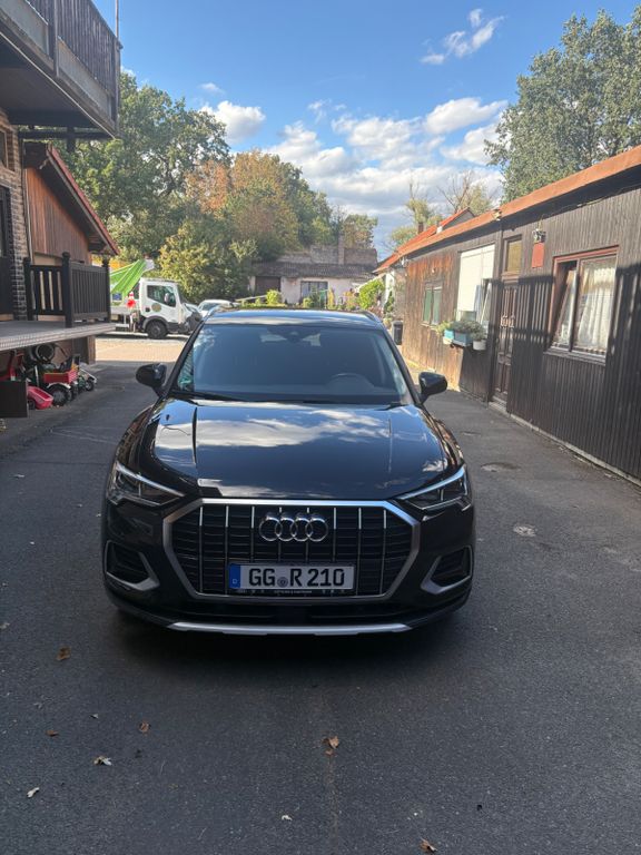Image of Audi Q3