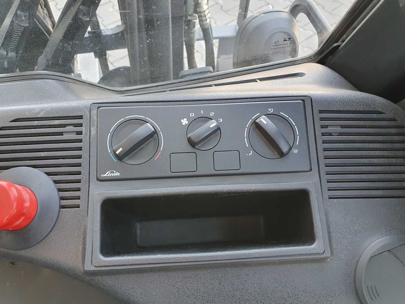 Fahrzeugabbildung Linde E14 - 01 / Triplex: 4.10m! / SS / nur 1.003h!