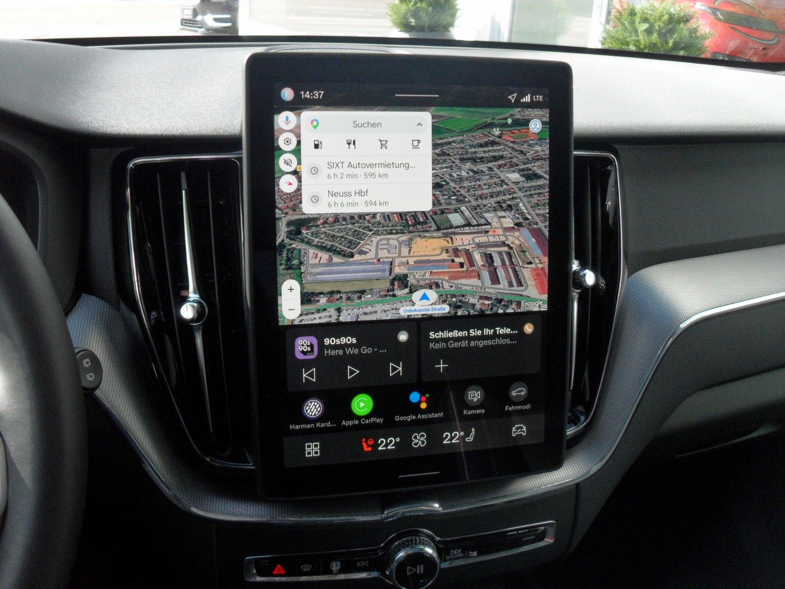 Fahrzeugabbildung Volvo XC 60 B5 Plus Black Edition AWD | Headup