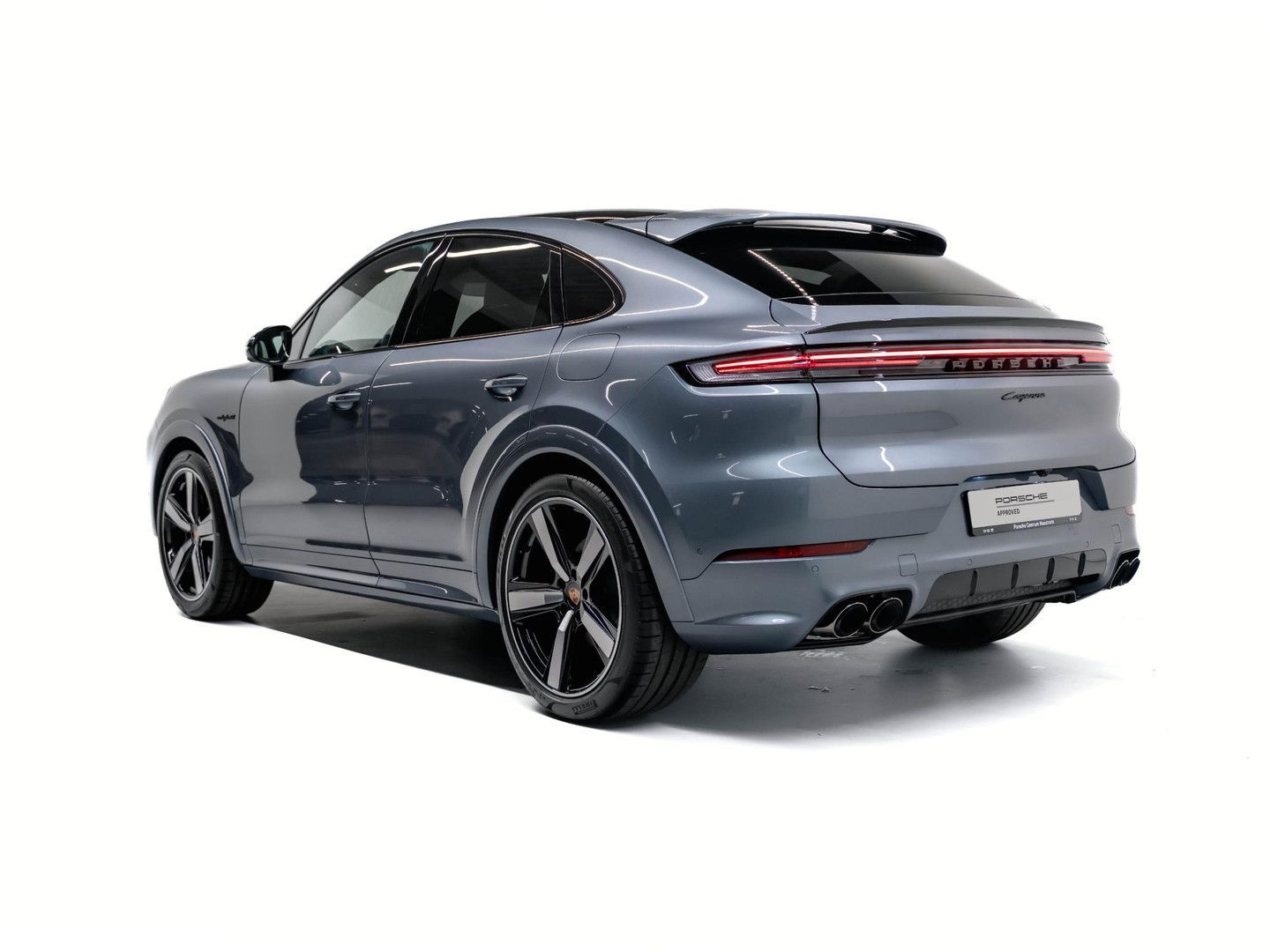 Porsche Cayenne E-Hybrid Coupé Black Edition imagem 3