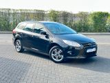 Ford Focus Turnier Champions Edition LED-PDC-SHZ-Klim - Ford Focus: Schwarz, Edition