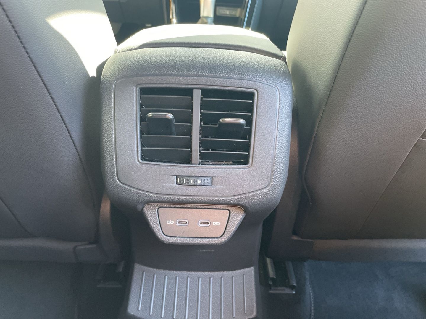 T-Roc 1.5 TSI DSG R-Line Pano/Kamera/IQ.LIGHT/AC