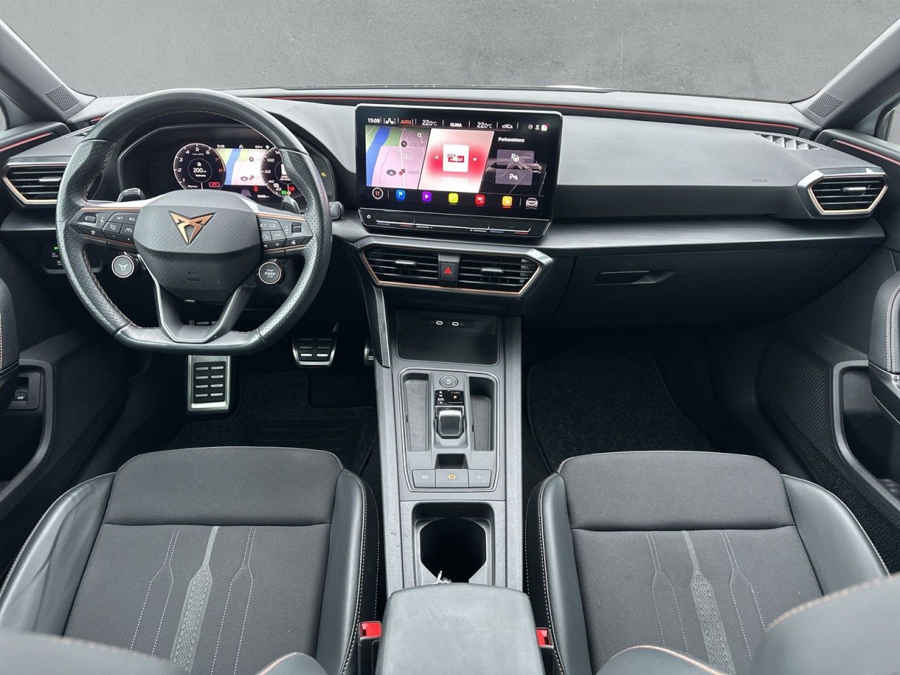 Fahrzeugabbildung CUPRA Leon Sportstourer 2.0 TSI 245 PS DSG - mit KI generiert/bearbeitet