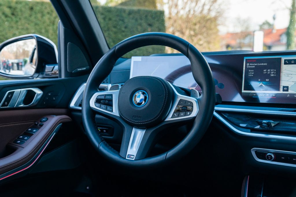 BMW X5 50e M SPORT PRO/ INNOVATION/ ICONIC GLOW BMW X5 50e M SPORT PRO/ INNOVATION/ ICONIC GLOW