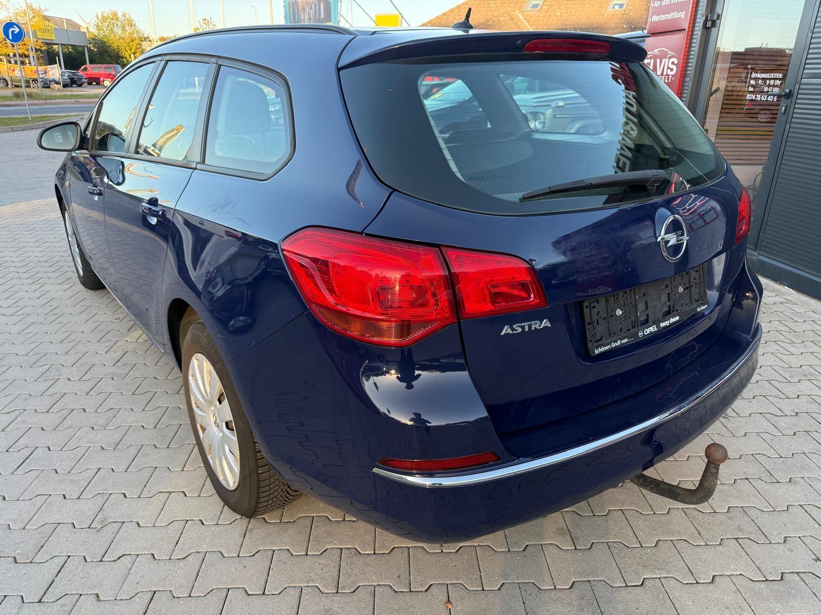 Opel Astra 2015 — photo 6