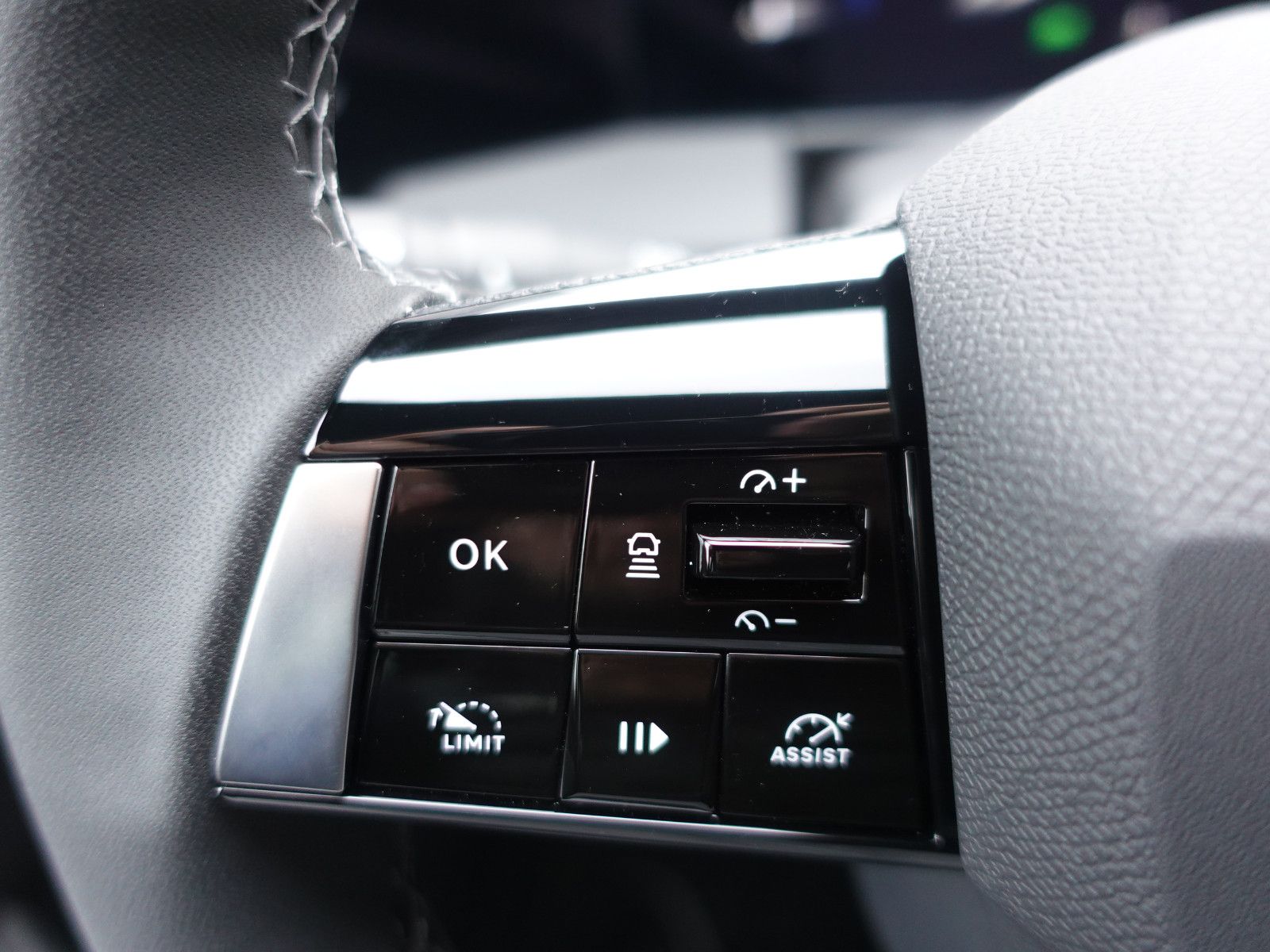 Fahrzeugabbildung Opel Astra Edition 1.2T,Navi,Kamera,Sitzhzg,AGR,LED