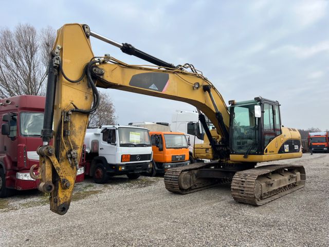 CAT 323DL