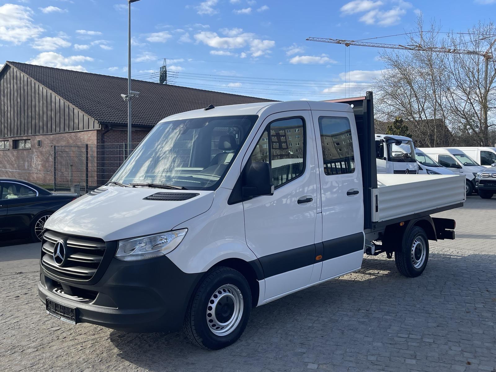 Mercedes-Benz Sprinter 215 CDI DOKA 1Hand*Klima*AHK*