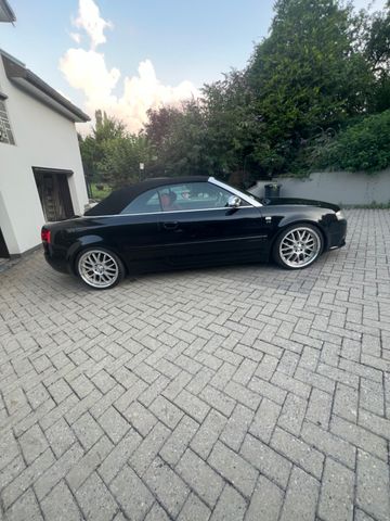 Audi S4 4.2 quattro Cabriolet -