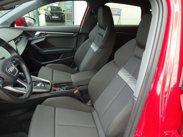 A3 Sportback 35 TFSI S-tronic S line / Matrix