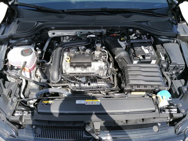 Golf VIII Variant 1.0 TSI Move