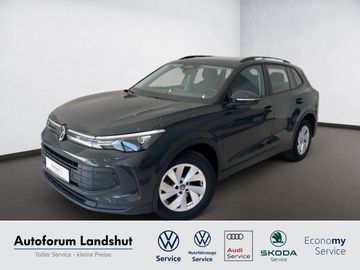 Volkswagen Tiguan - 1