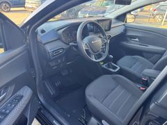 Fahrzeugabbildung Sandero III Journey TCe 90 auto