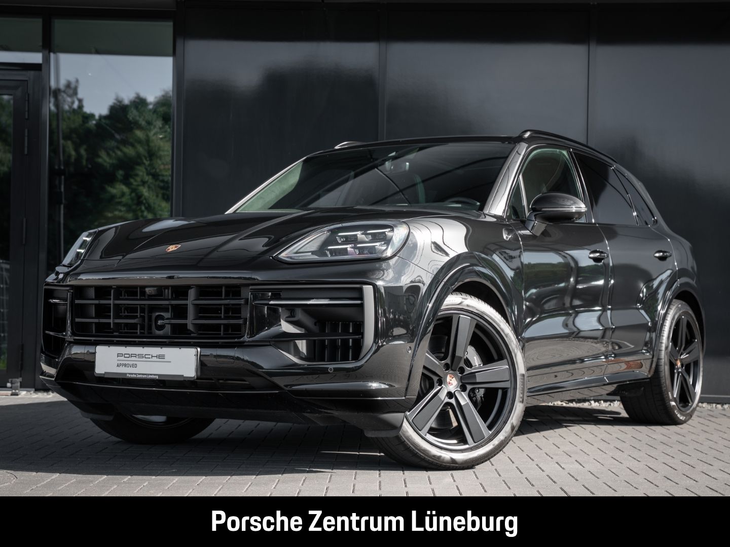 Porsche Cayenne GTS Nachtsicht InnoDrive HA-Lenkung PDCC