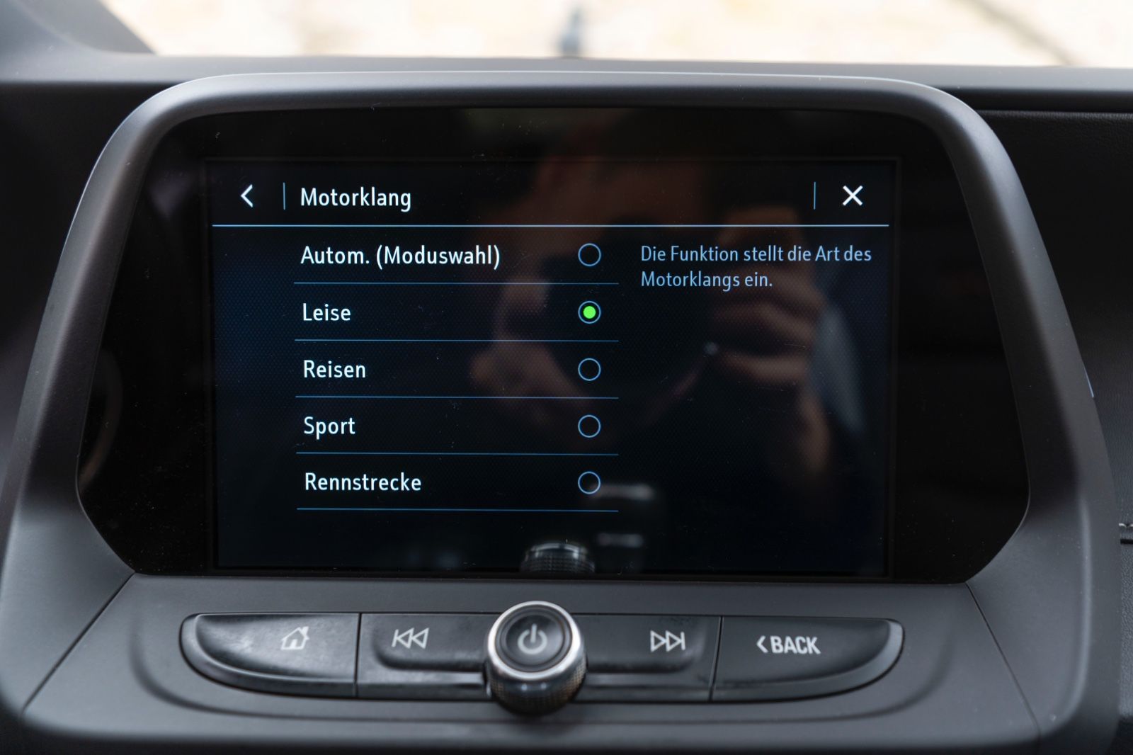 Fahrzeugabbildung Chevrolet Camaro SS 6,2L HUD LED BOSE KAM CARPLAY TOTW