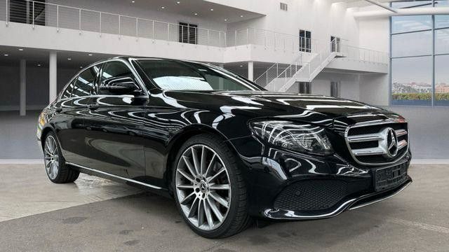 MERCEDES-BENZ E 220 d Avantgarde