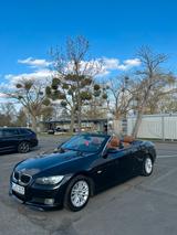 BMW e93 320i - BMW 320 aus 2007: Cabrio, 320i