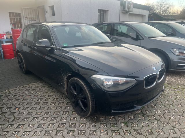 BMW 114i Sport Line