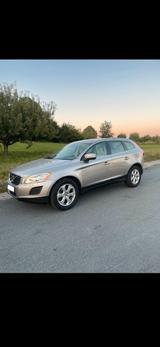 Volvo XC60 D3 Summum Geartronic Summum - Volvo XC60: Beige