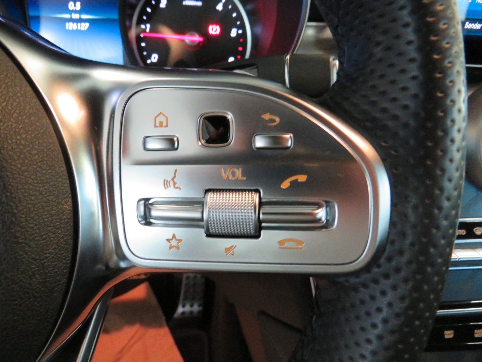 Fahrzeugabbildung Mercedes-Benz GLC 220 d 4M*AMG*AHK*Distronic*CAM*LED