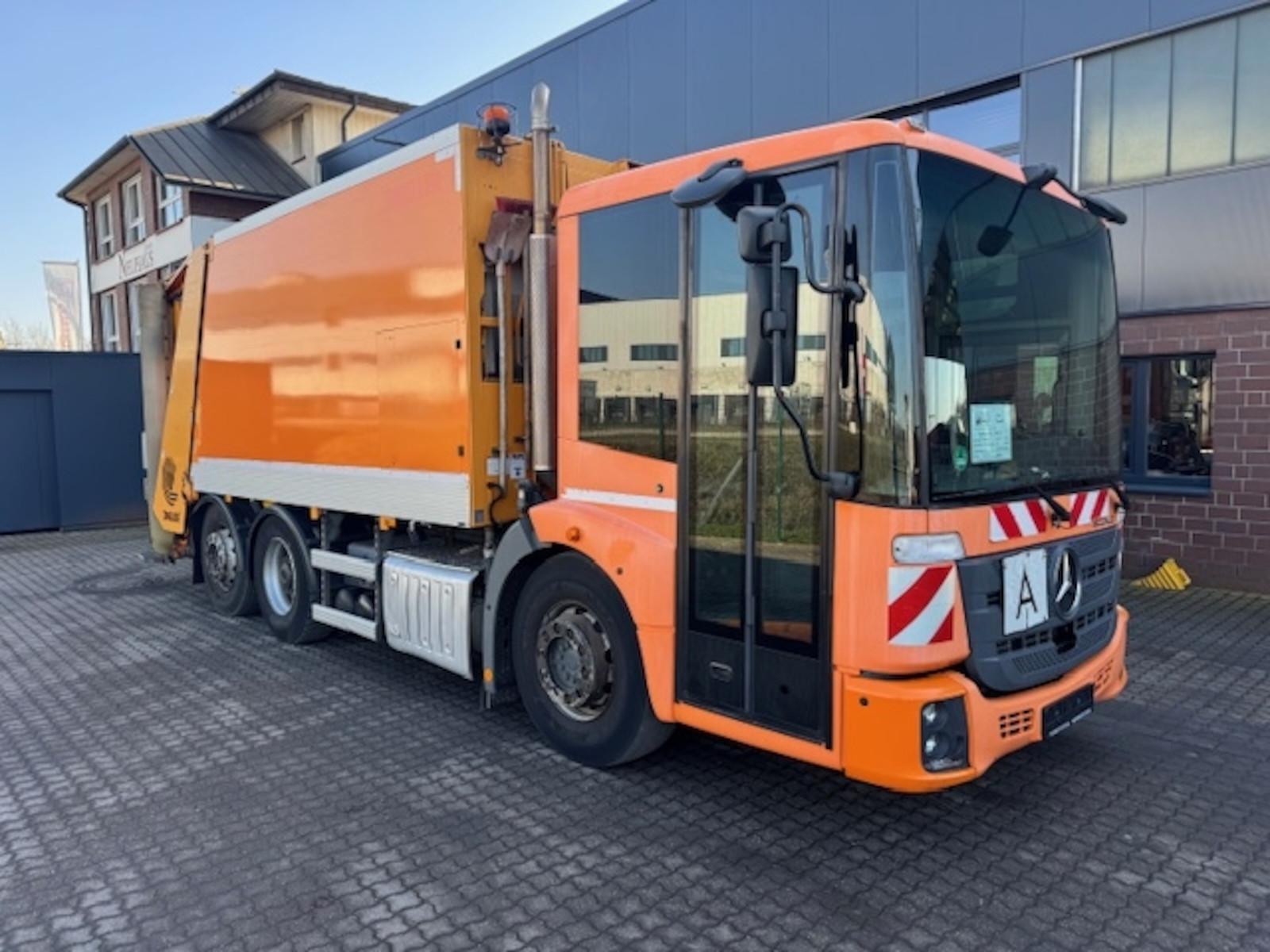 Mercedes-Benz 2630 Econic 6x2 Zöller Medium XL-S