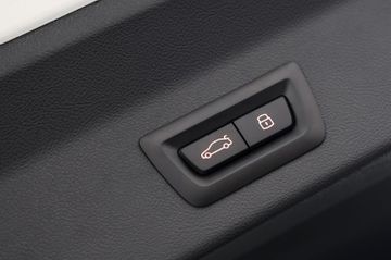BMW X3 M40d STHZ PANO HUD RFK AHK 20" 1.Hand