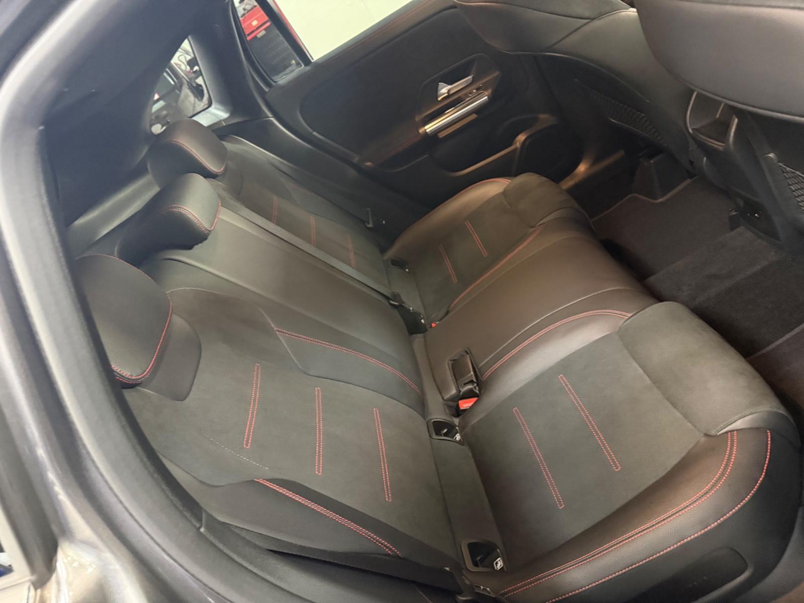 Mercedes-Benz GLA 220 d*AMG-LINE*AHK*MBUX*19 ZOLL*PARK-ASSIST*