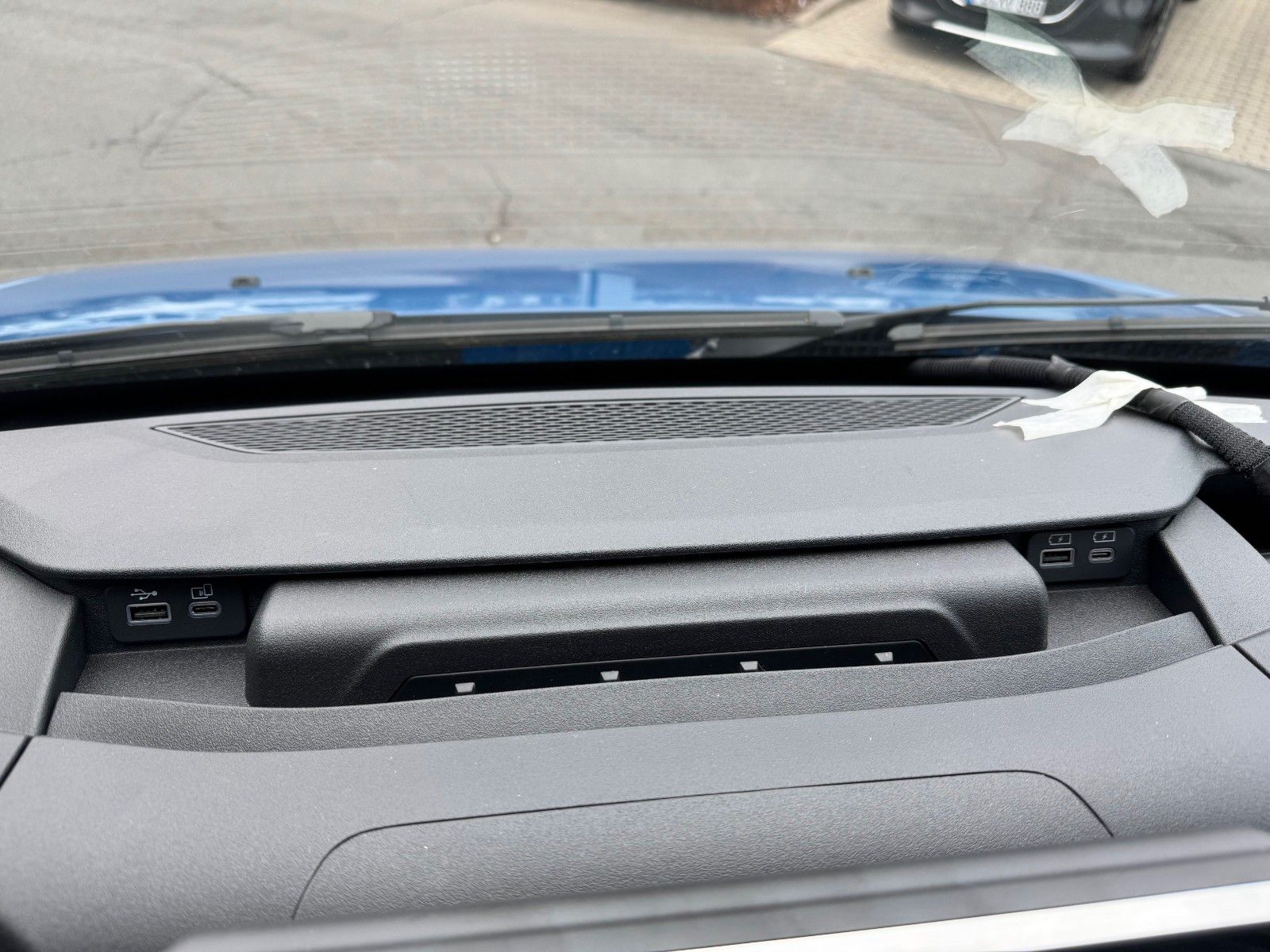 Fahrzeugabbildung Iveco Daily 50C18HA8 3.0L *CrewVan*AHK*Automatik*