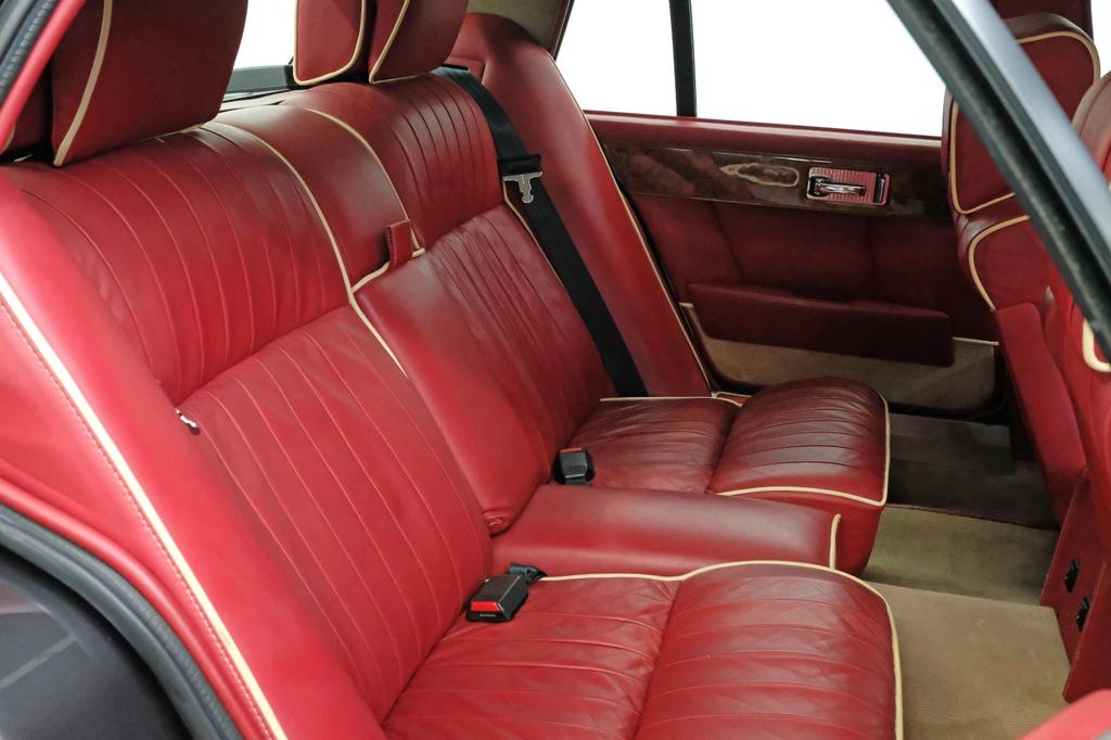 Aston Martin Lagonda