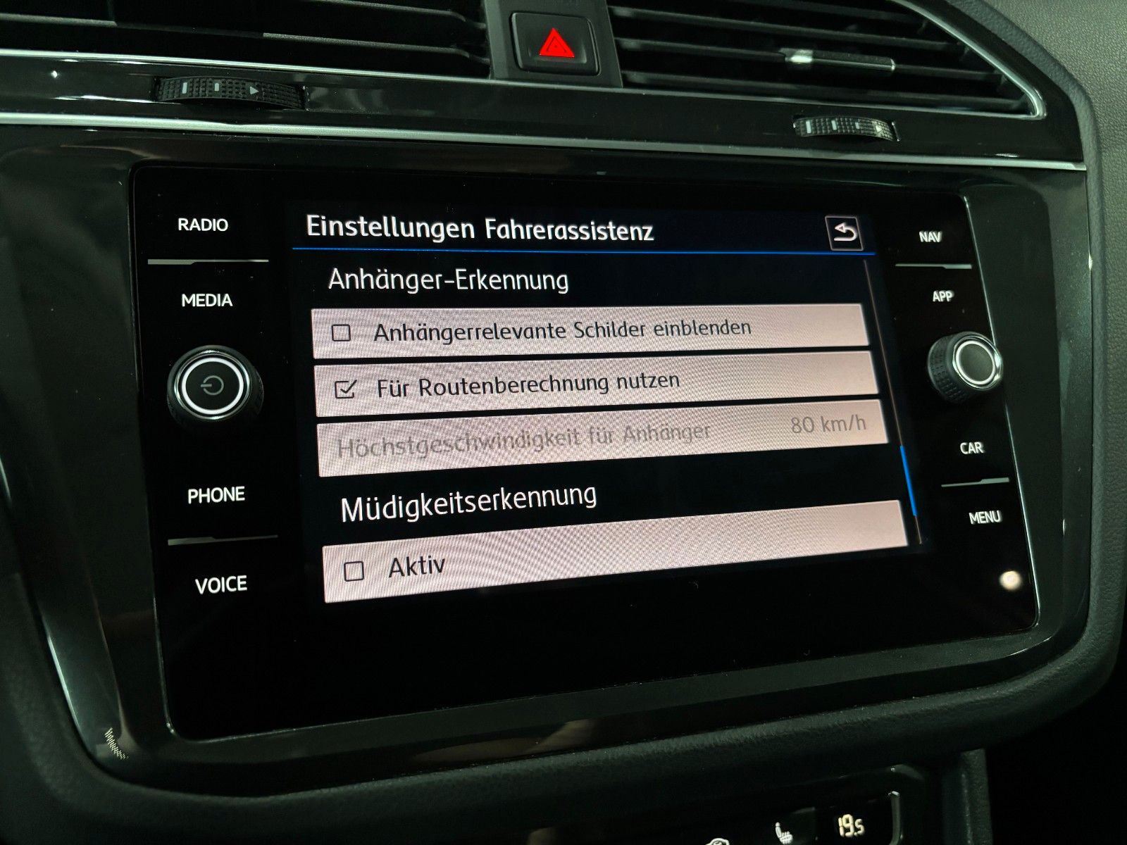 Fahrzeugabbildung Volkswagen Tiguan Highline *CarPlay*Kamera*LED*SHZ*Navi