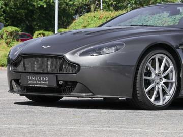 2016 Aston Martin V12 VANTAGE 照片 9
