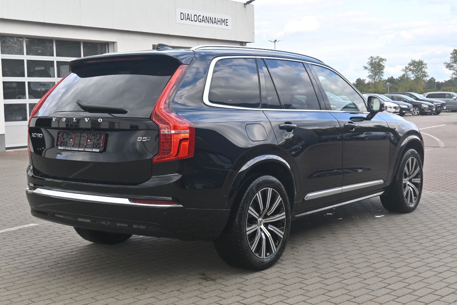 Fahrzeugabbildung Volvo XC90 B5 D AWD Bright*STDHZG*360°*ACC*AHK