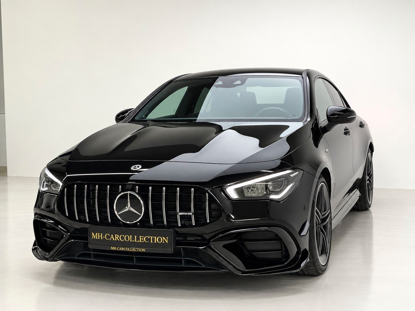 Mercedes-Benz CLA 45 S AMG AERO Drivers Pack Perfor-Abgas LED foto 2