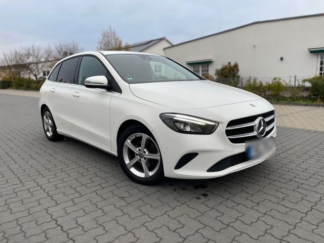 MERCEDES-BENZ Mercedes B-180. Neu TÜV 06.2028.