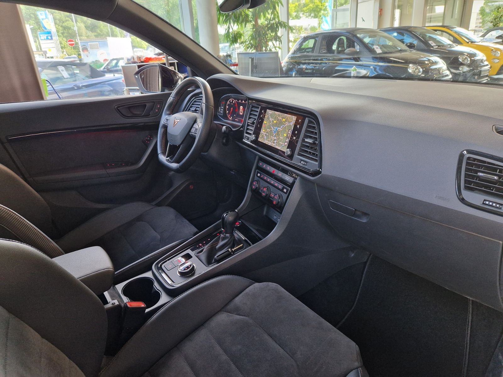 Fahrzeugabbildung CUPRA Ateca 4Drive PANO AHK 360° LED