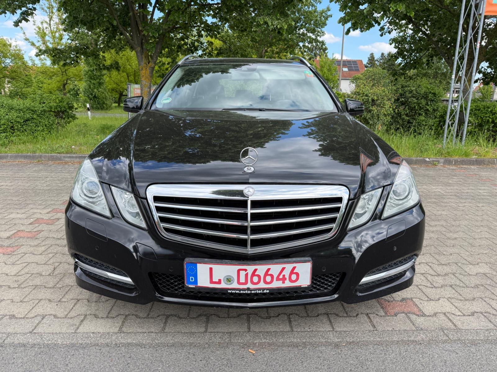 Mercedes-Benz E 220 E T-Modell E 220 CDI BlueEfficiency