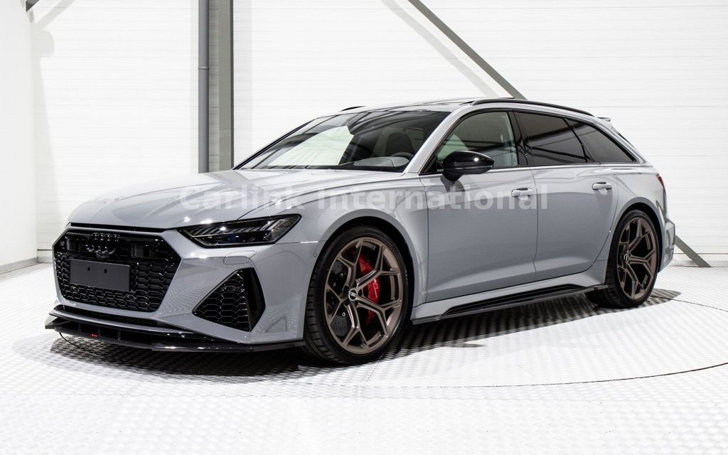 Audi RS6 Avant Performance -DYNAMIC+-CITY-TOUR-PARK
