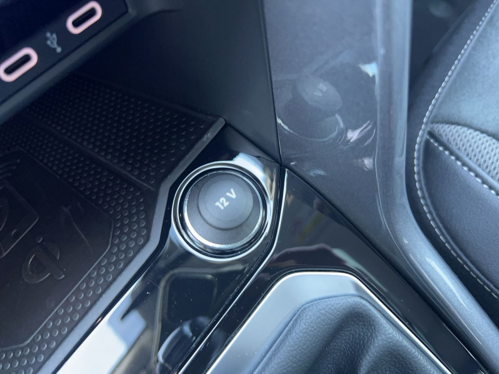 T-Roc Style 1.5 l TSI DSG Pano*Navi*ACC*IQ-Light