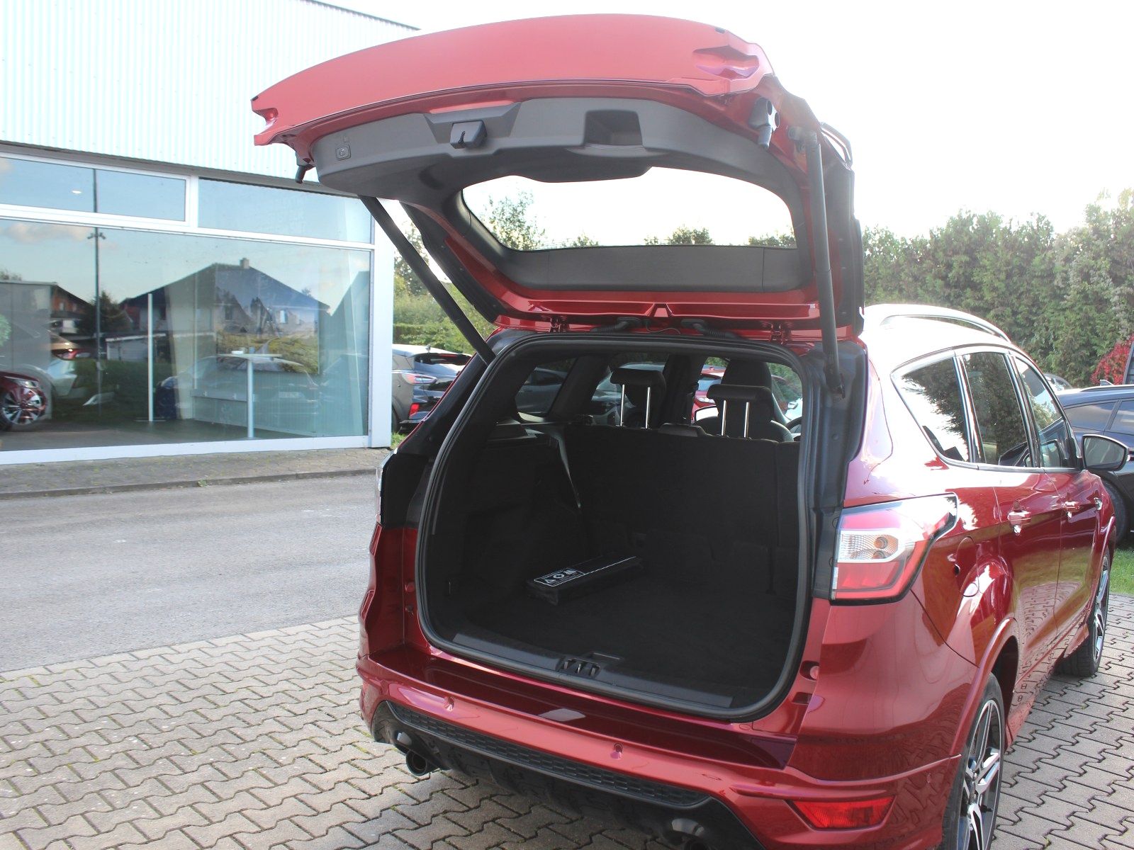 Fahrzeugabbildung Ford Kuga ST-Line 1,5 EcoBoost Start/Stopp