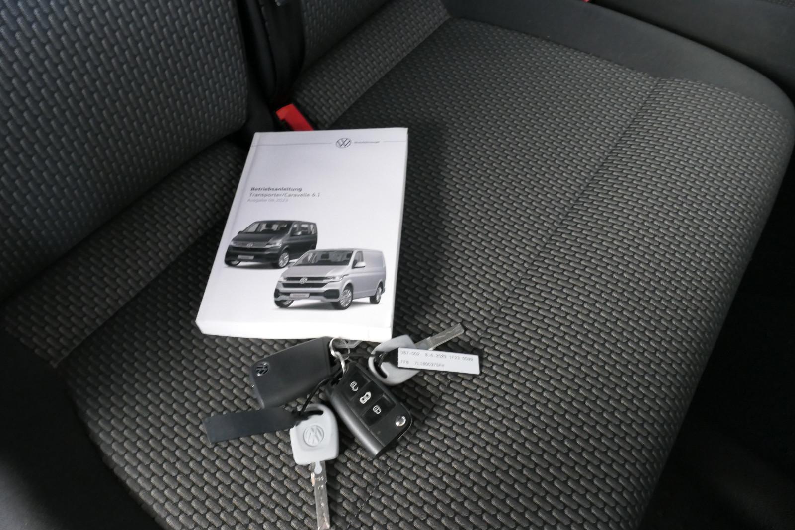 Volkswagen T6.1 Transporter Kasten KR *AHK*KLIMA
