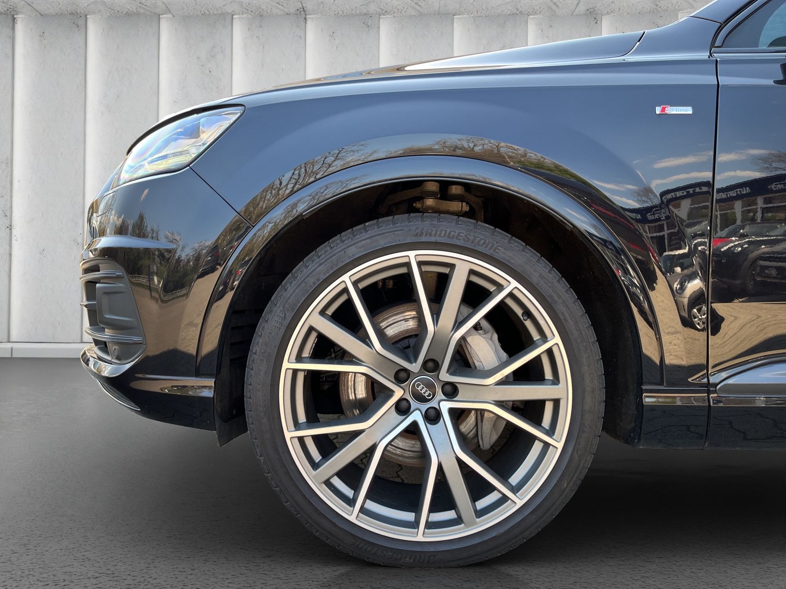 Fahrzeugabbildung Audi Q7 50TDI quattro*2x S-line*7-Sitzer*HuD*Pano**