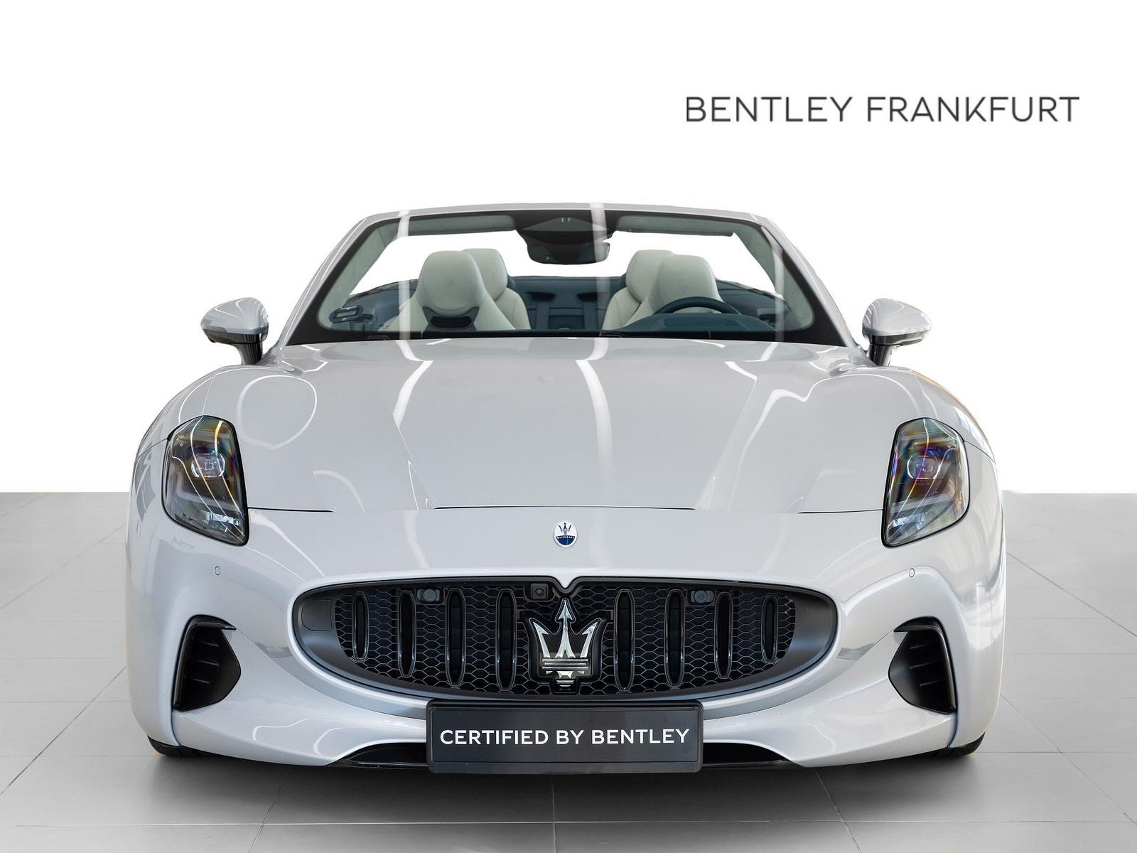Maserati GranCabrio Folgore von BENTLEY FRANKFURT Navi imagem 2