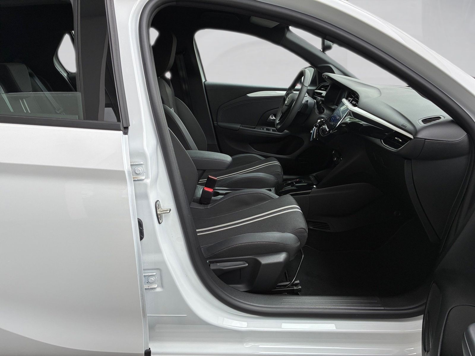 Fahrzeugabbildung Opel Corsa F 1.2 Turbo GS Kamera,LED,SHZ,PDC,Facelift