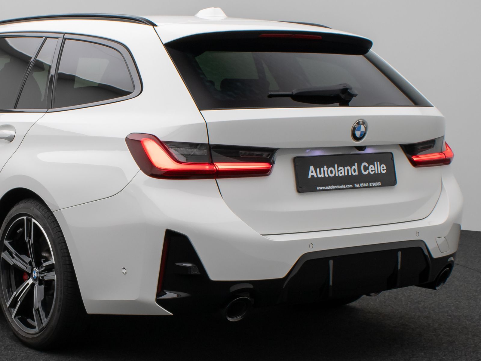 Fahrzeugabbildung BMW 320d xD M Sport Pro Kamera HUD DAB H/K AHK Komfo