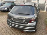 Peugeot 207 Premium - Peugeot 207: Automatik
