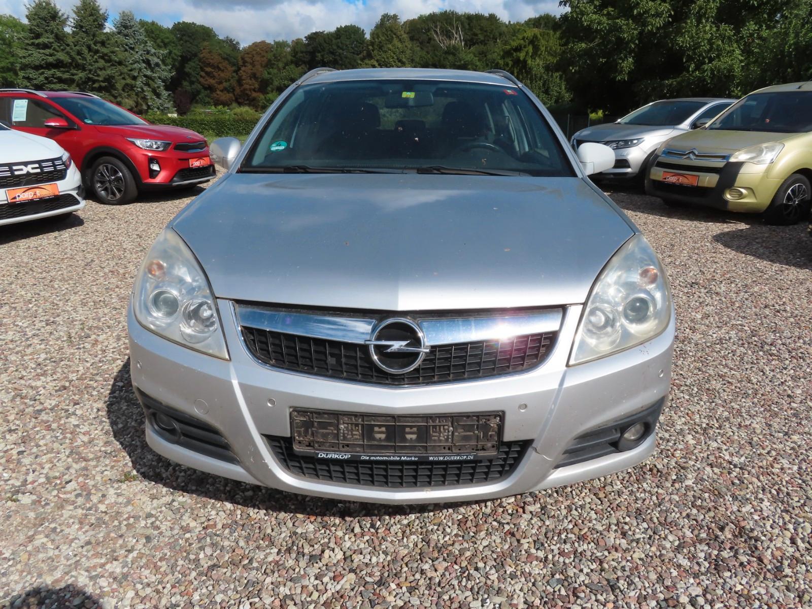 Opel Vectra 2007 — вигляд ззаду